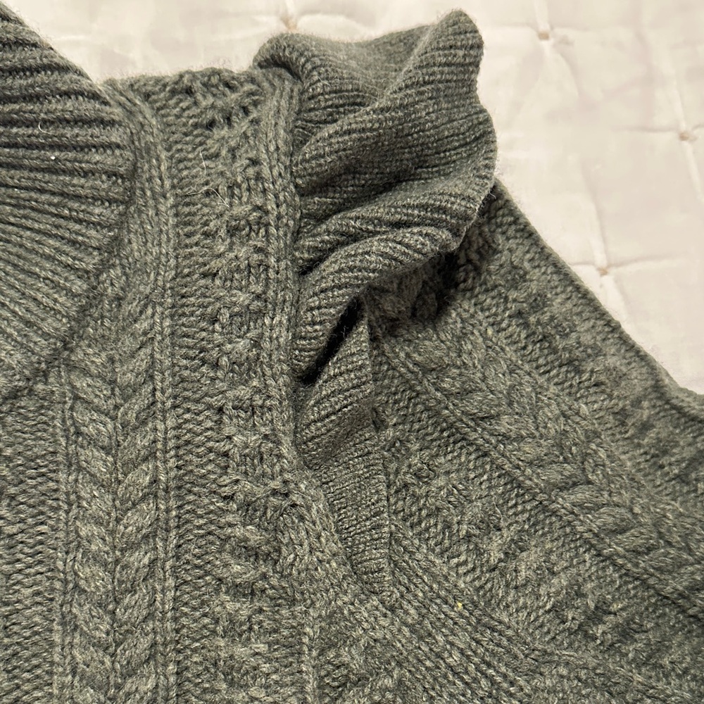 Madewell Ruffle Shoulder sweater - Picture 3 of 5